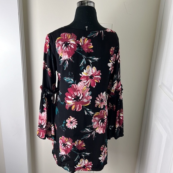 I.State Floral Mini Bell Sleeves Dress With Pockets Size Medium - Picture 10 of 10